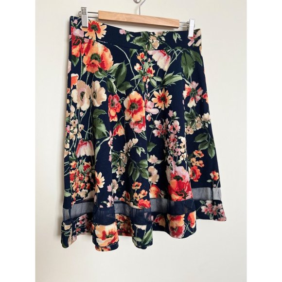 Faith and Joy Floral Skirt w/Mesh Bottom - Size Large - Picture 6 of 7